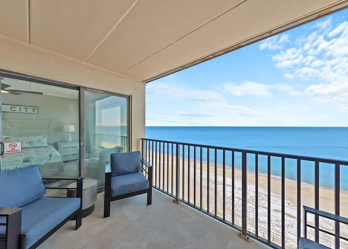 Holiday home Spectacular Oceanfront Escape - Unit 1104