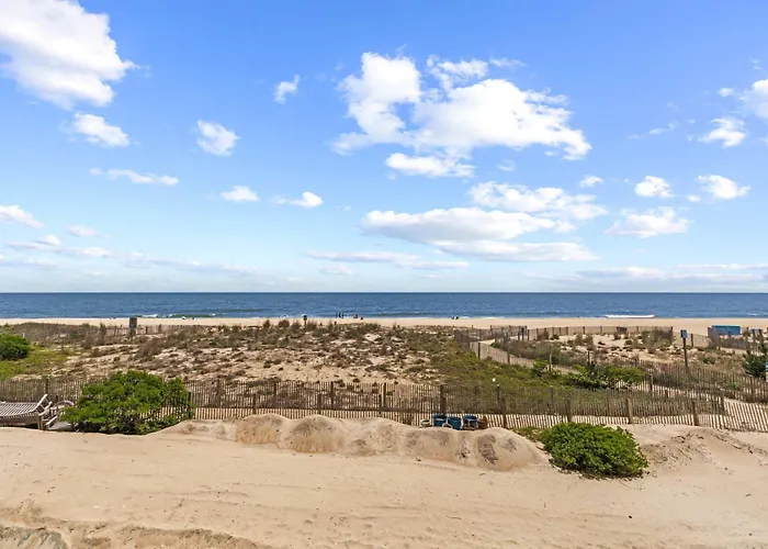 Spectacular Oceanfront Escape - Unit 1104 Holiday home *