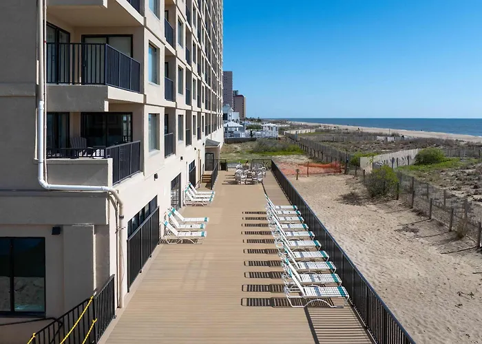 Spectacular Oceanfront Escape - Unit 1104 Holiday home *